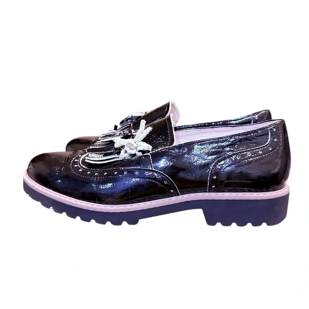 Zapato Women’s Genuine Leather Black Tassel Loafers Sz 40